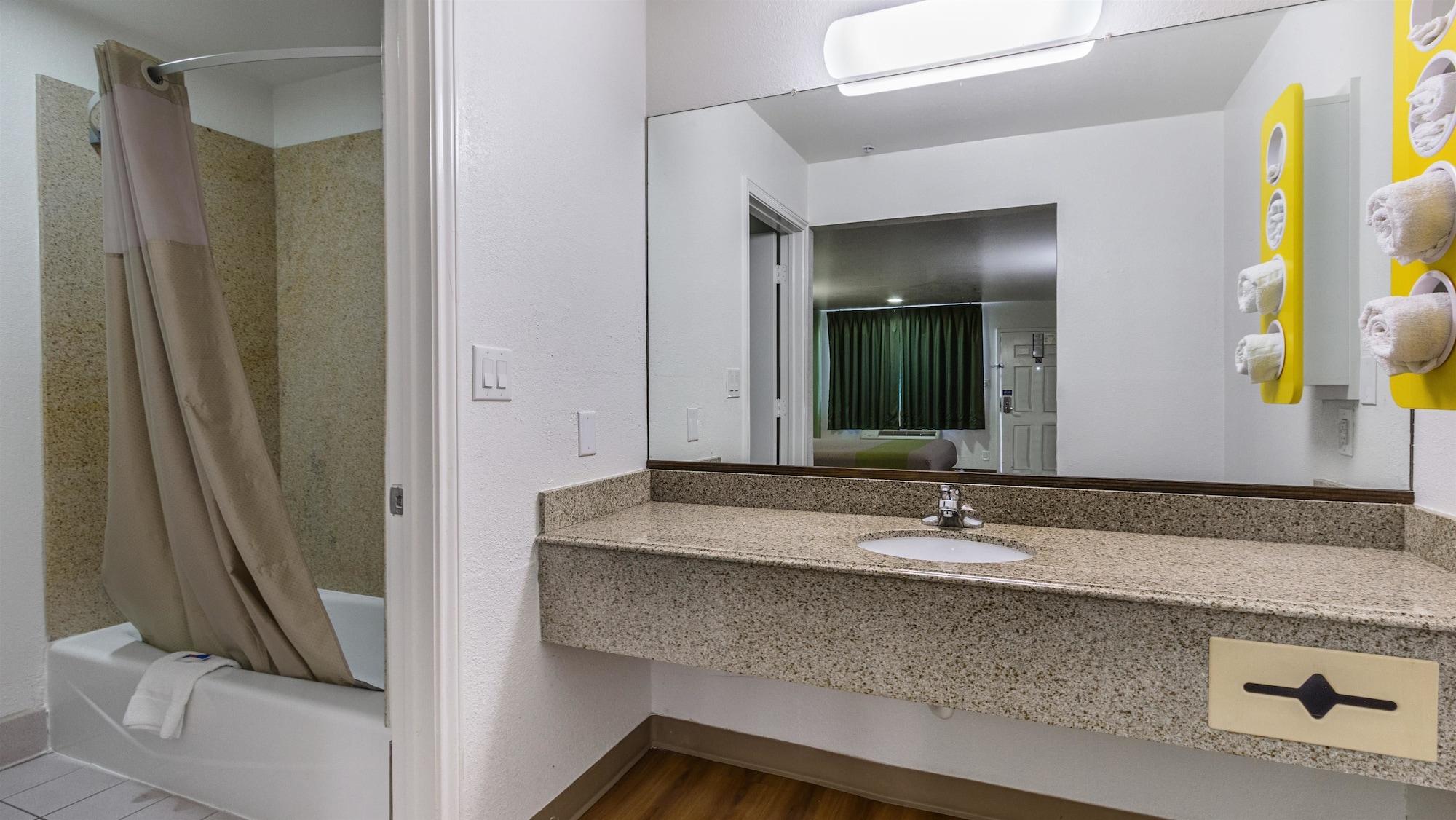 Motel 6-San Marcos, Tx - North Экстерьер фото